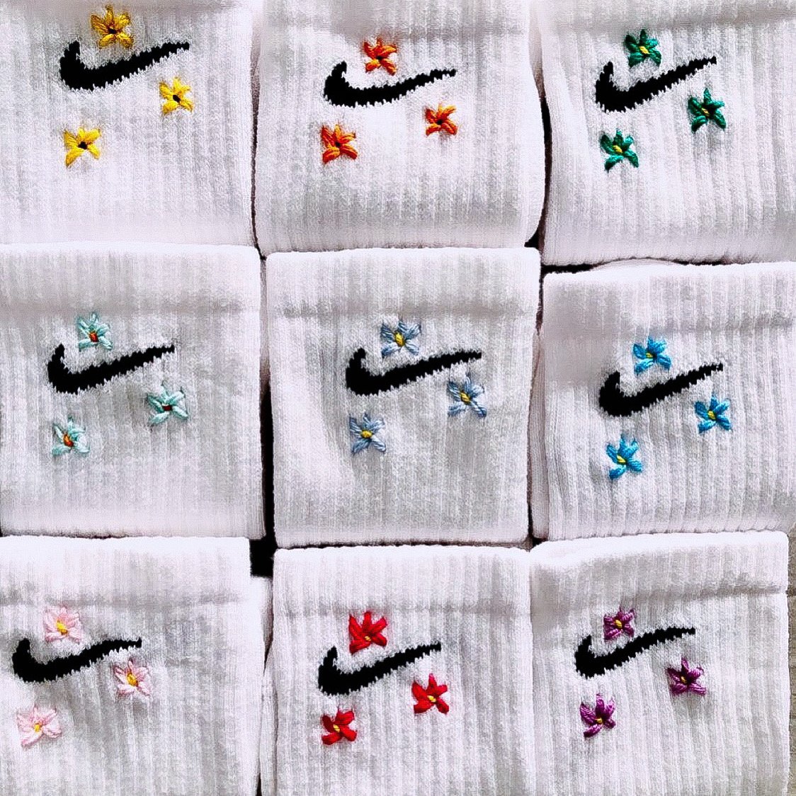 nike flower socks