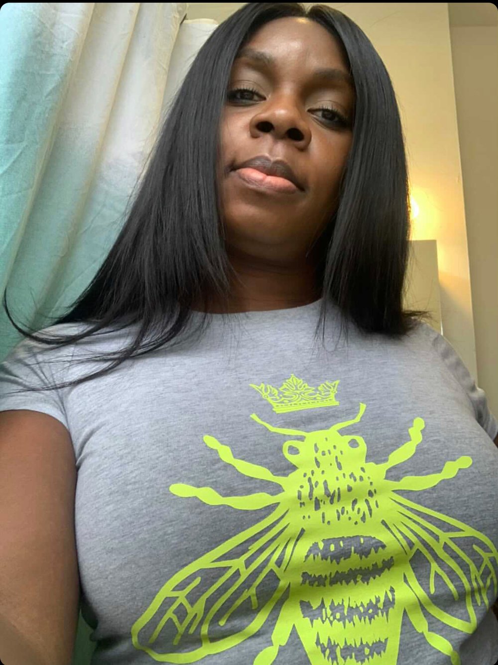 Women’s Slim Fit QUEEN BEE T-Shirt (Grey)