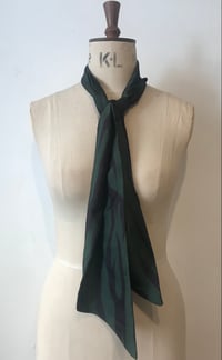 Image 2 of Printed neck tie