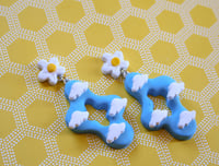 Image 2 of Daisy skies