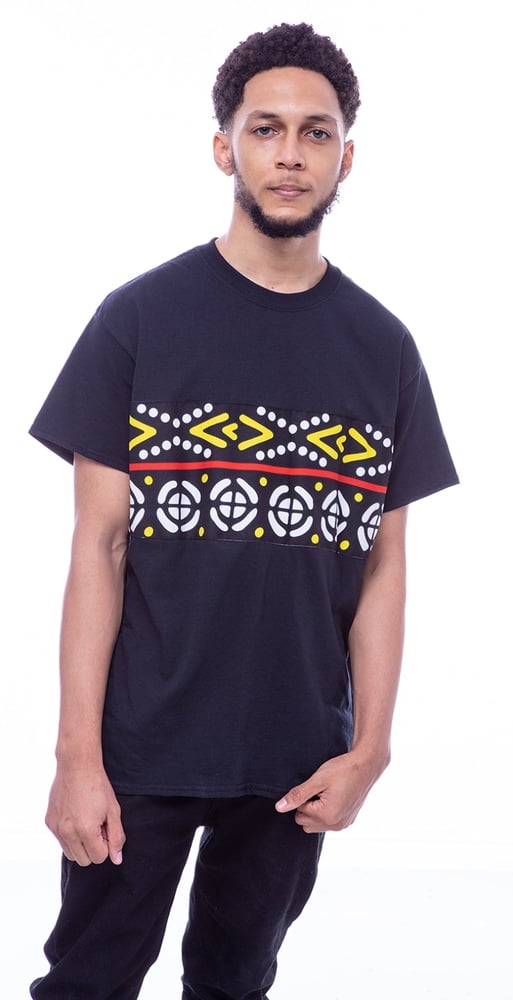 Image of Black graphic tshirt 