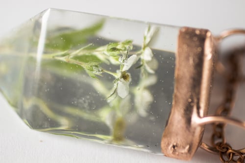 Image of Wild Strawberry (Fragaria virginiana) - Small Copper Prism Necklace #1