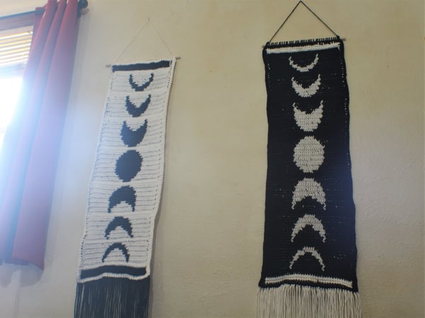 Image of "Moon's Phases" Crocheted Banner