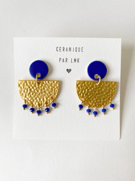 Image of Paire de boucles d’oreilles céramique et plaqué or LUNA bleu mat