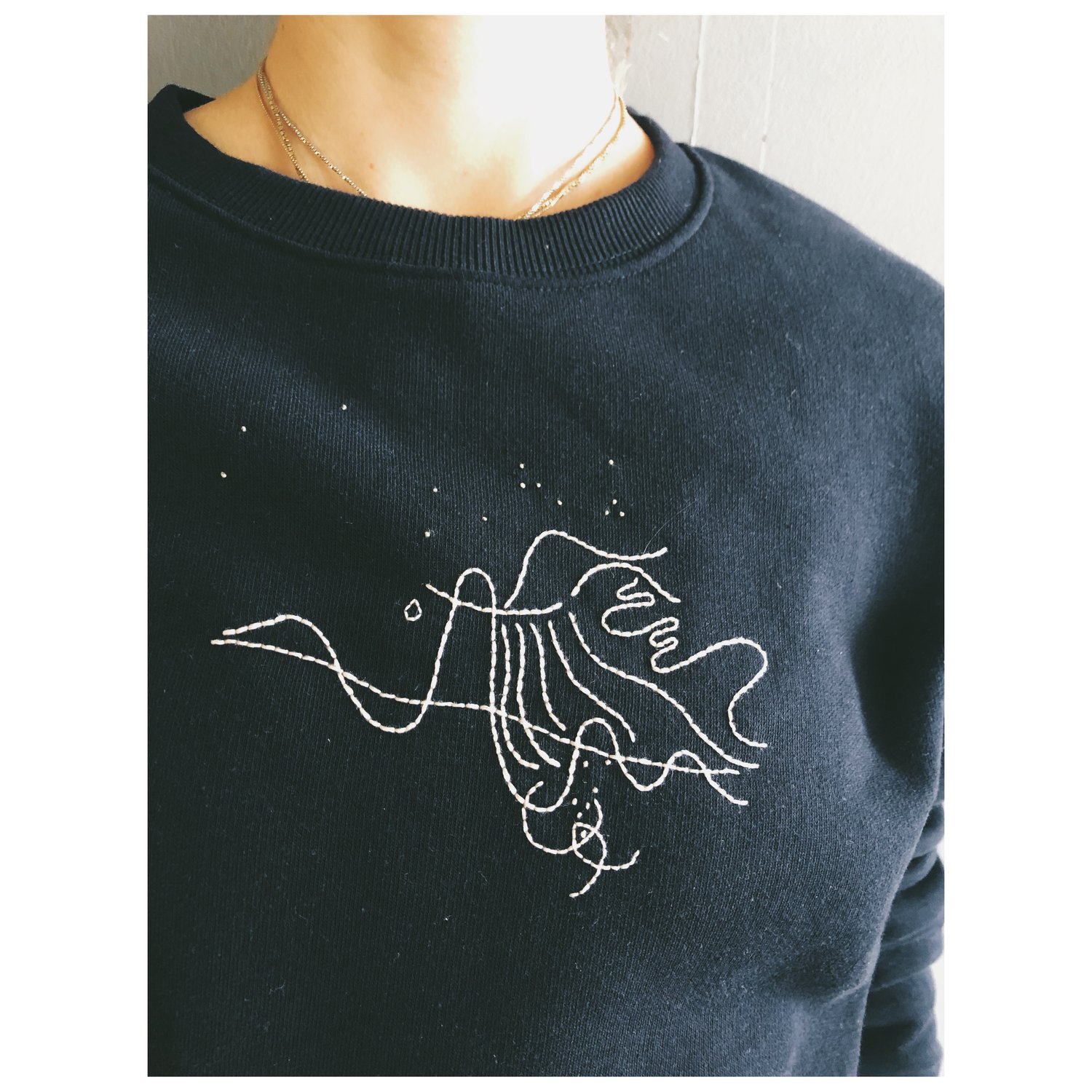 Image of LOOKING INTO THE CREEK - Sweatshirt