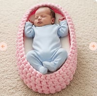 Image 1 of Chunky Bassinet