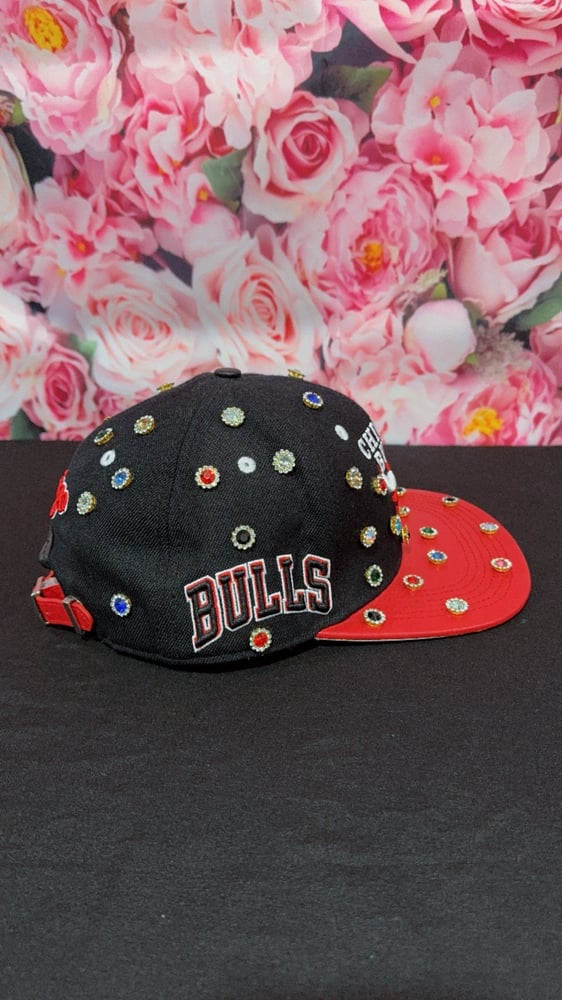 Image of 1 of 1 Unisex (Red & Black) Chicago Bulls  SnapBack stones hat 