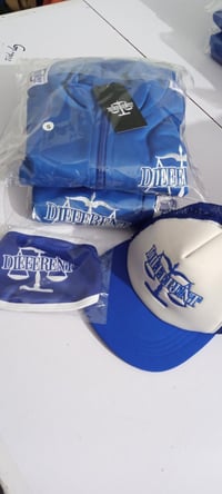 BLUE "DIFFERENT" BUNDLE PACKAGE