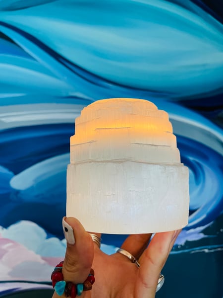 Image of Selenite t-light holder 