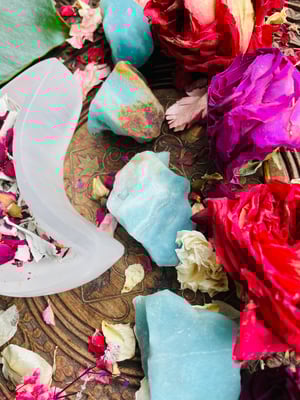 Image of Amazonite rough specimen