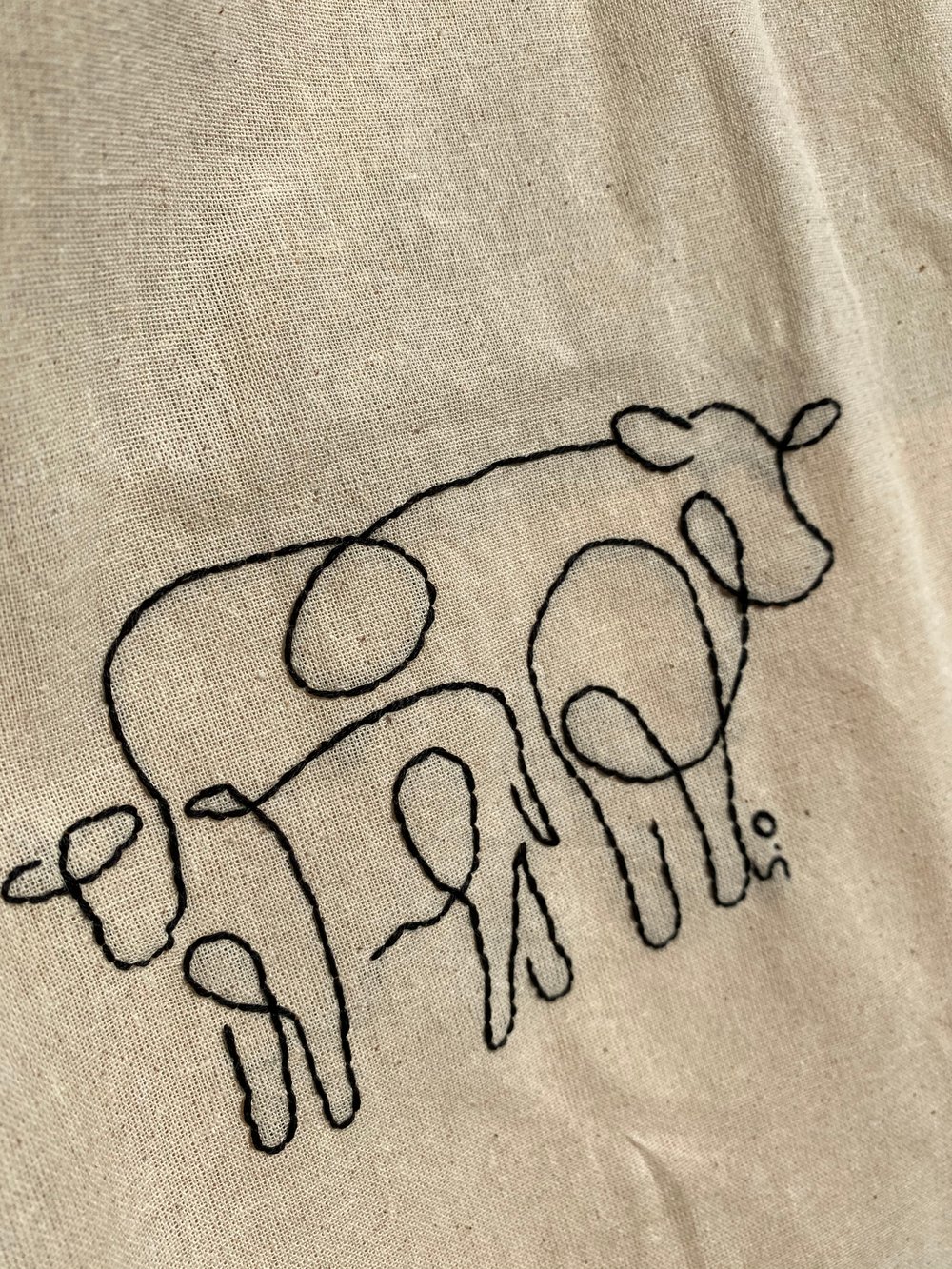 Image of Cow tote 