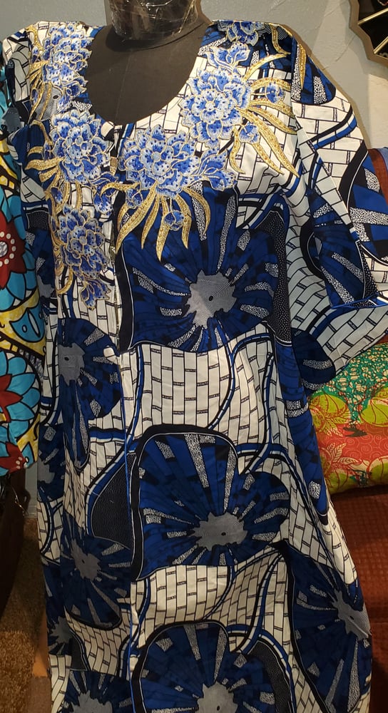 Image of Makeb open gown (blue and white)