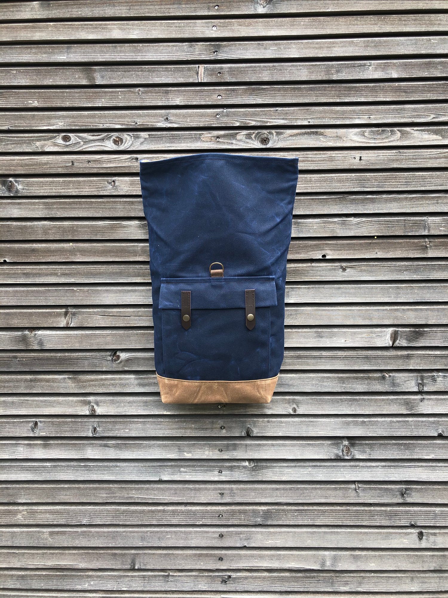 Image of Blue E-bike pannier / Electric bike bag / waterproof bicycle bag / Bicycle bag in waxed canvas / Bik