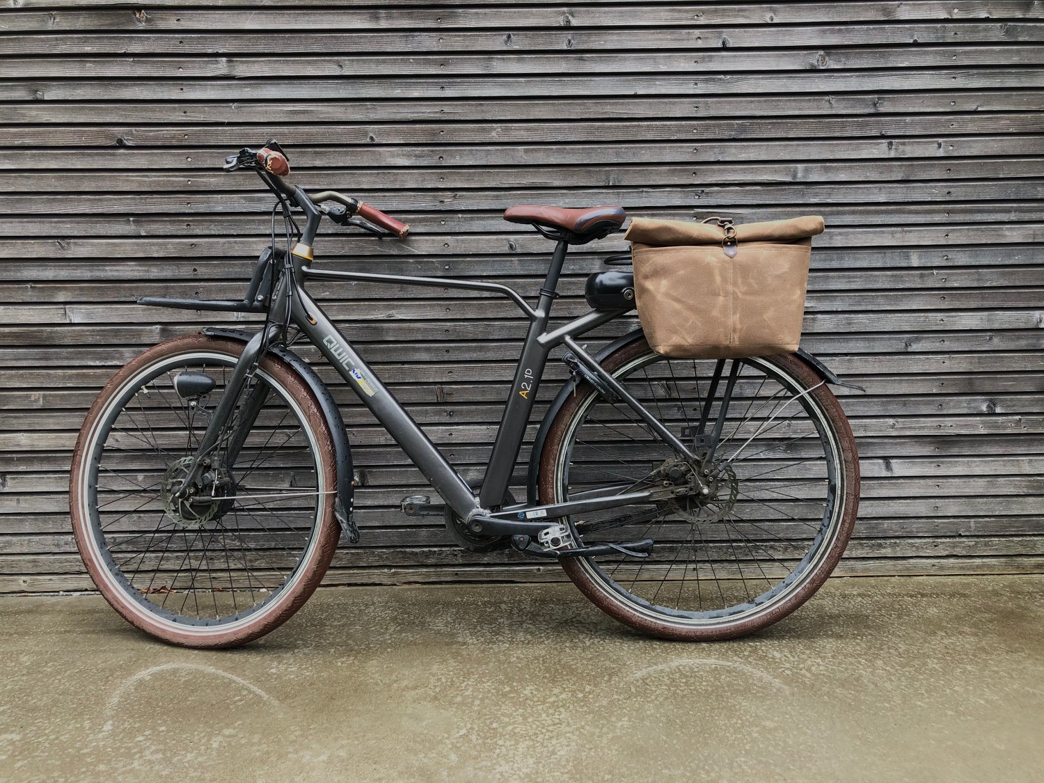 Image of Tan waxed canvas saddlebag for Super73  Motorcycle bag Bicycle bag in waxed canvas Bike 