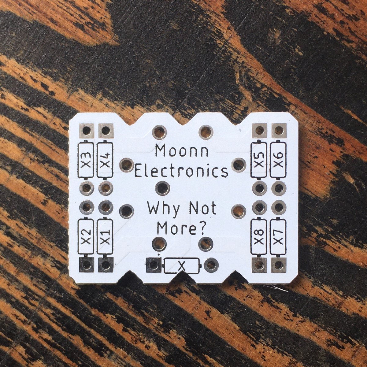 moonnelectronics.bigcartel.com