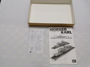 Image of HASEGAWA 1/72 31032 GERMAN 600 MORSER KARL ON RAIL CARRIER MINI BOX 32