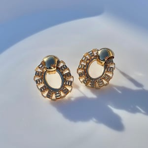 Image of NYA Abstract Open Circle Gold Earrings 