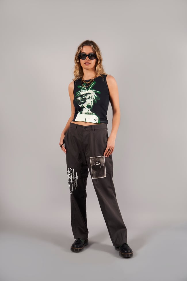  Eye Phone Tank  BLACK