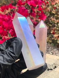 Image 4 of ROSE AURA QUARTZ TOWER - MADE IN MEXICO 