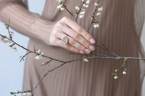 Image of "Light as breath" silver ring with topaz · ἀήσυρος ·