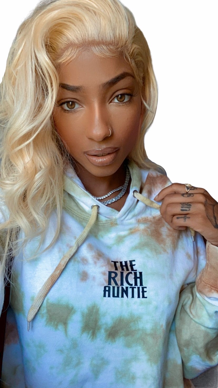 The Rich Auntie T-Shirt & Hoodie