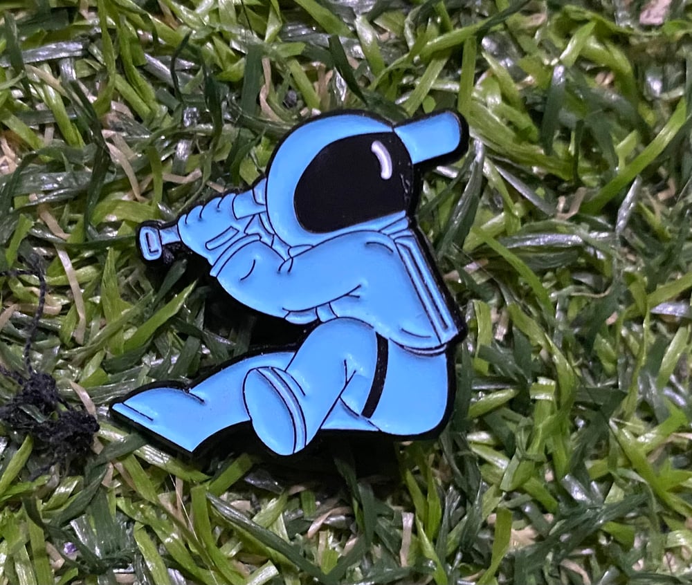 Moonwalker 2 Pin