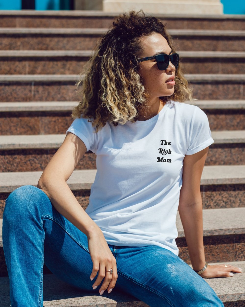 THE RICH MOM T-SHIRT