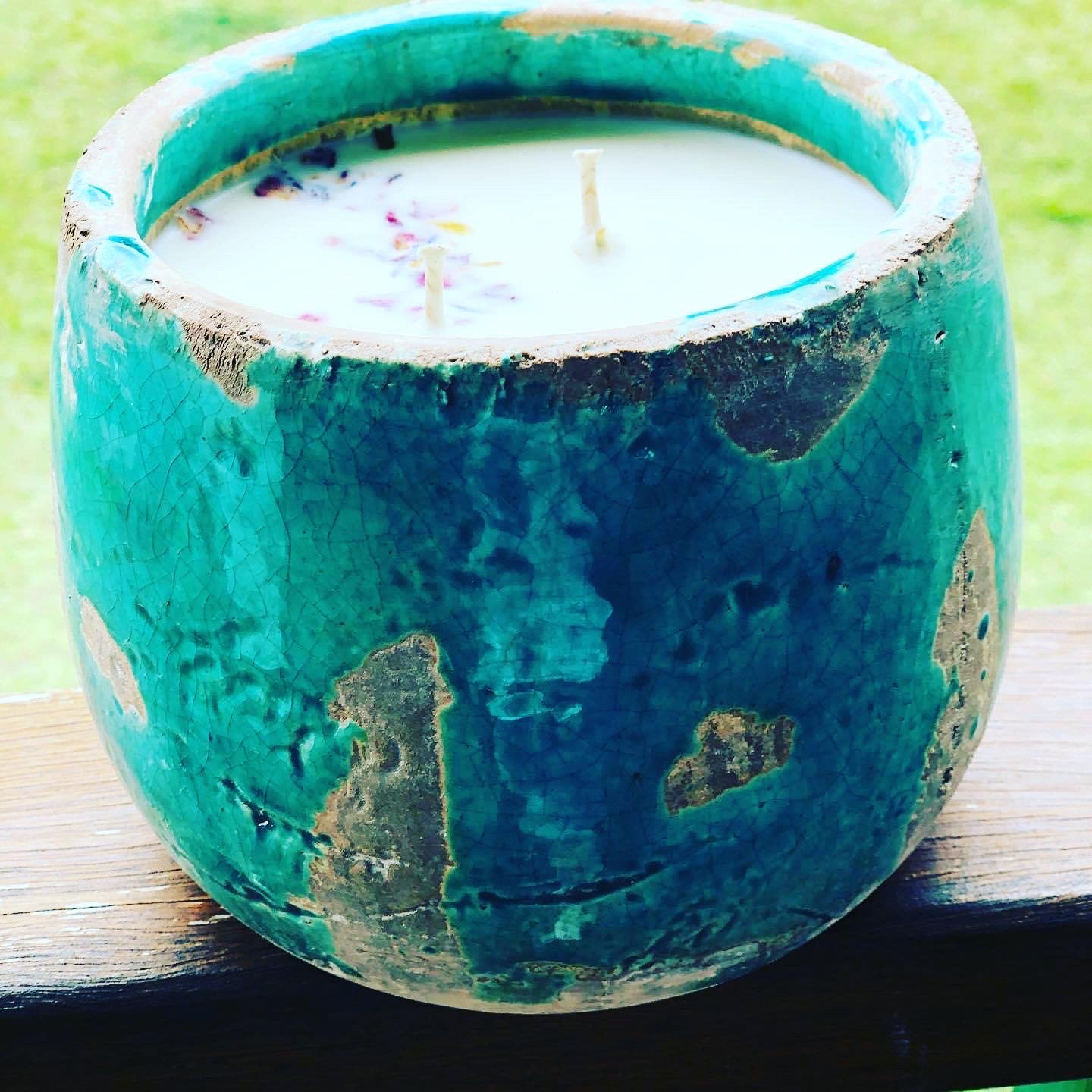 Image of The Pot Medium Teal