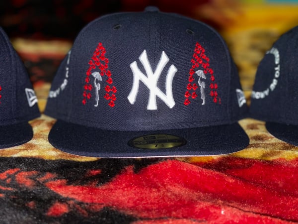 Image of Forecass Pink Brin Yankee New Era Fitted