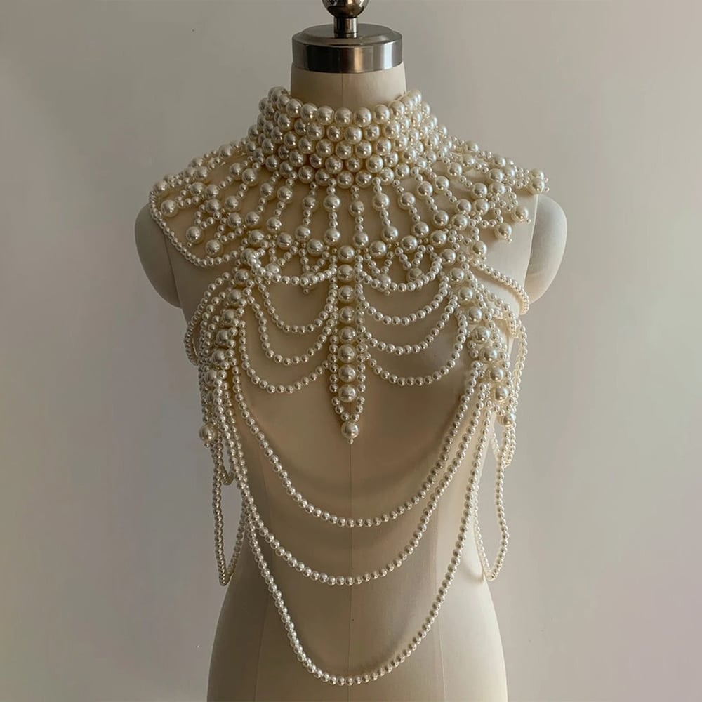 Image of Emelie Pearl Necklace