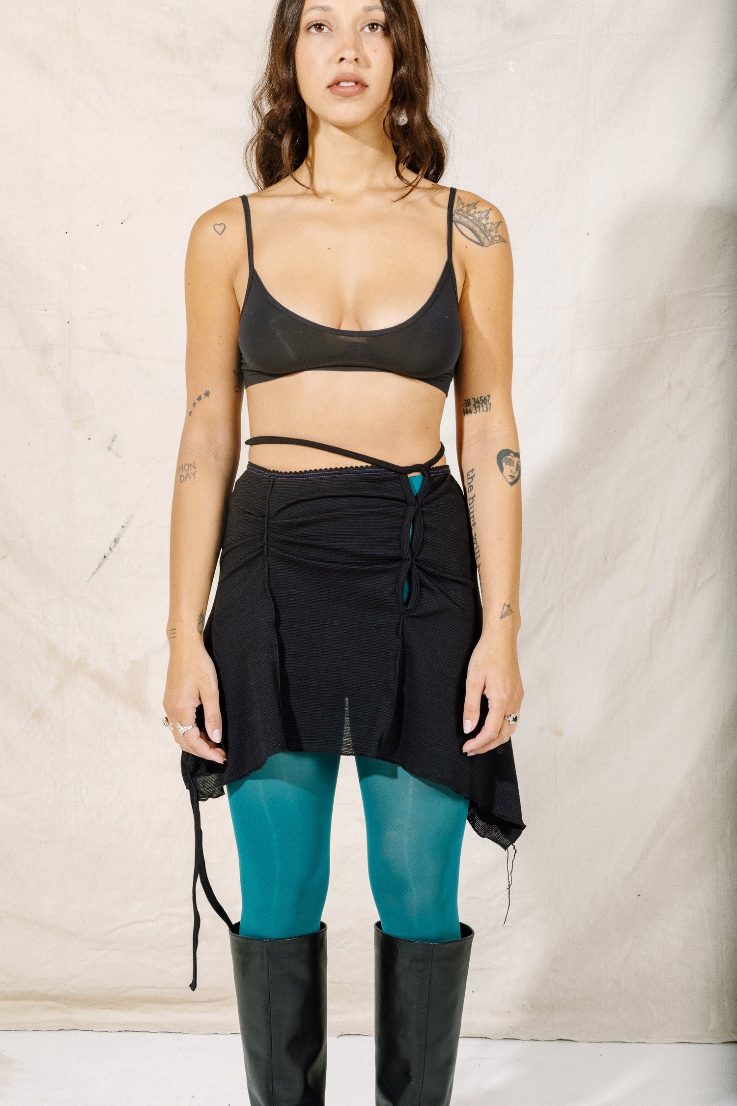 Image of No. 24 / Leisure Mini - Black