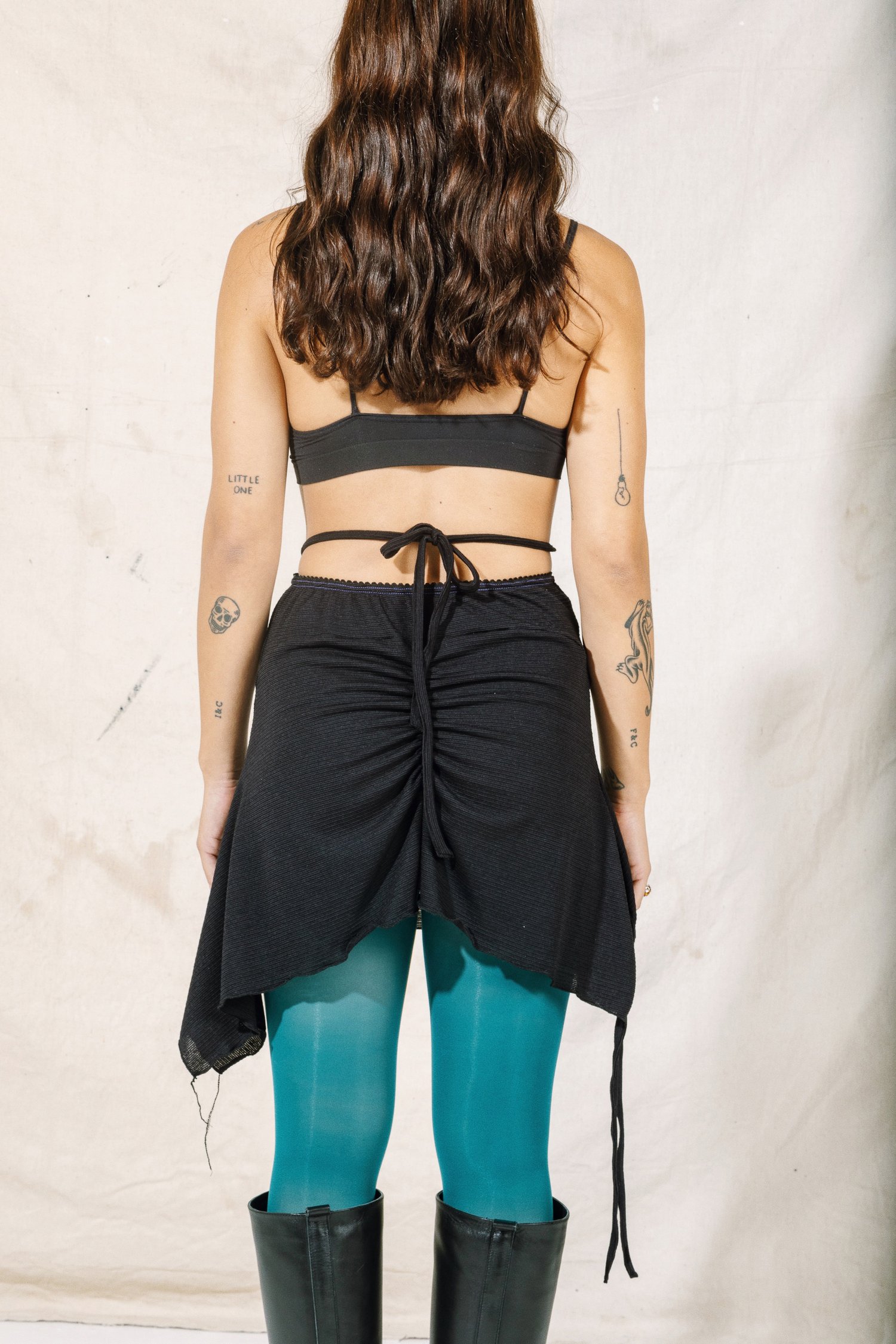 Image of No. 24 / Leisure Mini - Black
