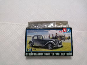 Image of TAMIYA 1/48 CITROEN TRACTION 11CV W/7 LUFTWAFFE CREW FIGURES 89731 LIMITED EDITION 