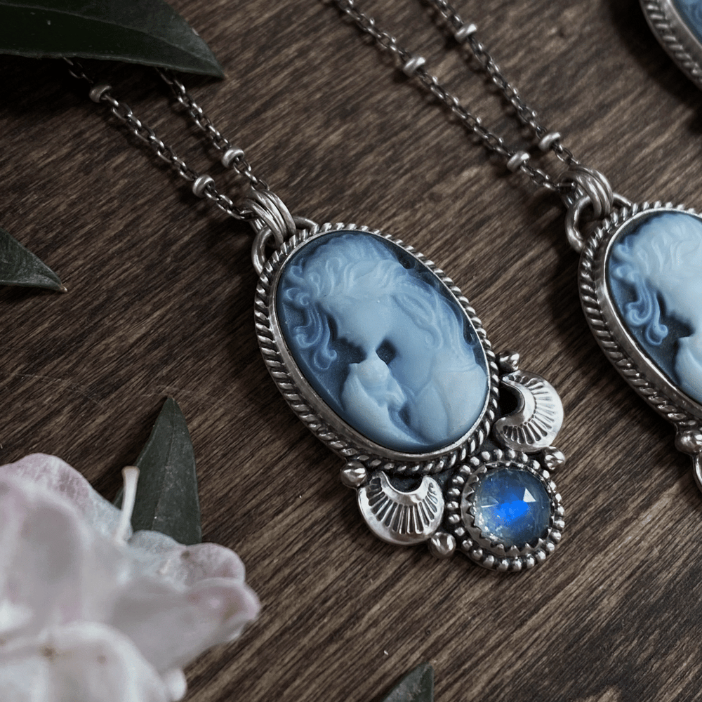 A Girl and Her Kitten Cameo Necklace