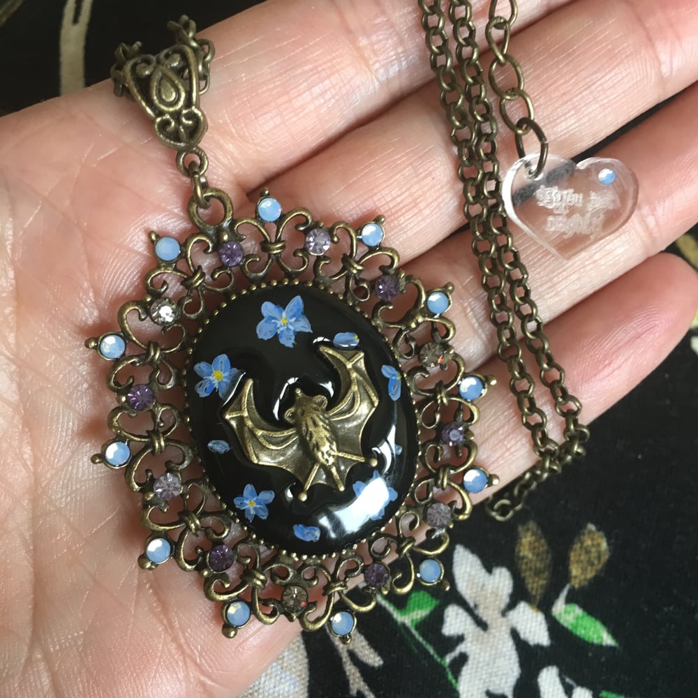 Forget-me-not Bat Cameo Necklace