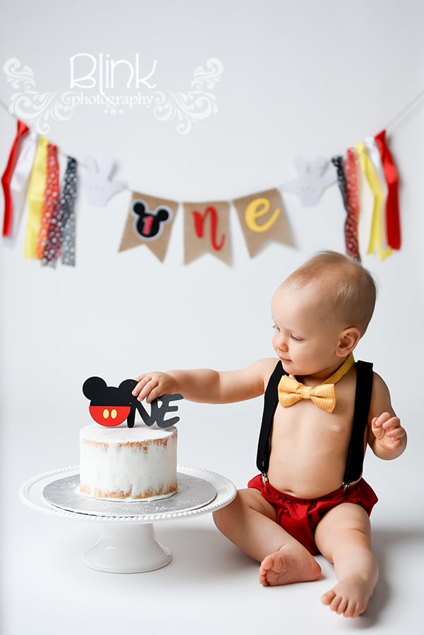 Image of IT'S MY PARTY CAKE SMASH MINI SESSION
