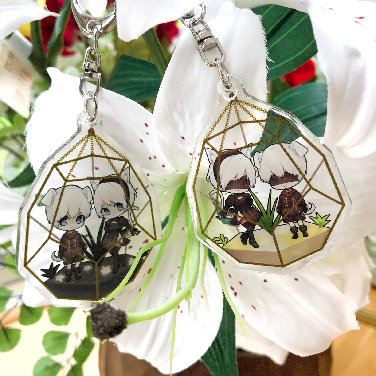 Nier Automata Double Sided Clear Acrylic Charm | theartthatran store