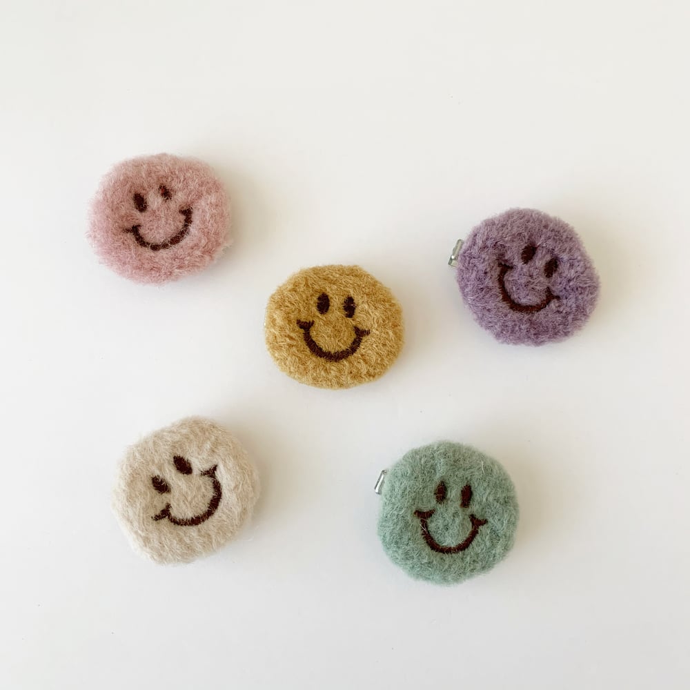Image of Smiley Sherpa Clips 