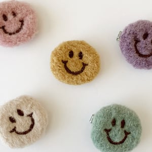 Image of Smiley Sherpa Clips 