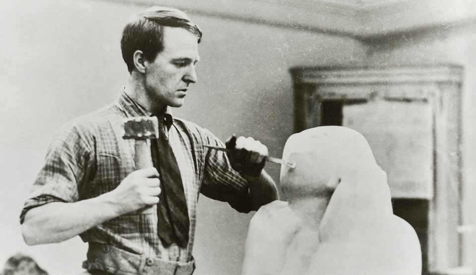 Image of MOORE COLLECTION / seated person / 27/008