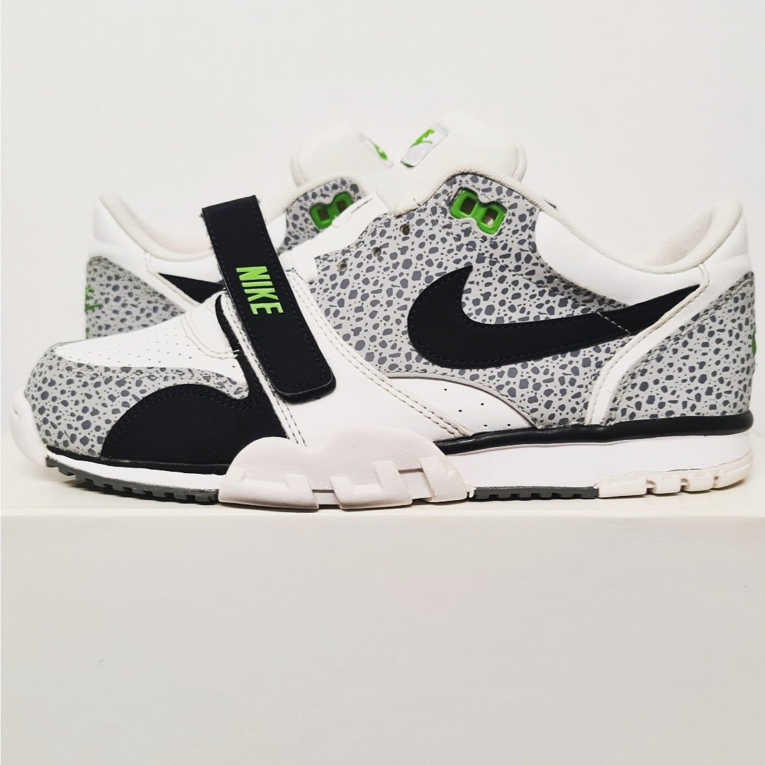 nike air trainer 1 low safari chlorophyll