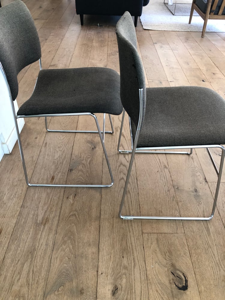 Image of Paire de chaises vintage modèle 40/4  Howe (Danois)
