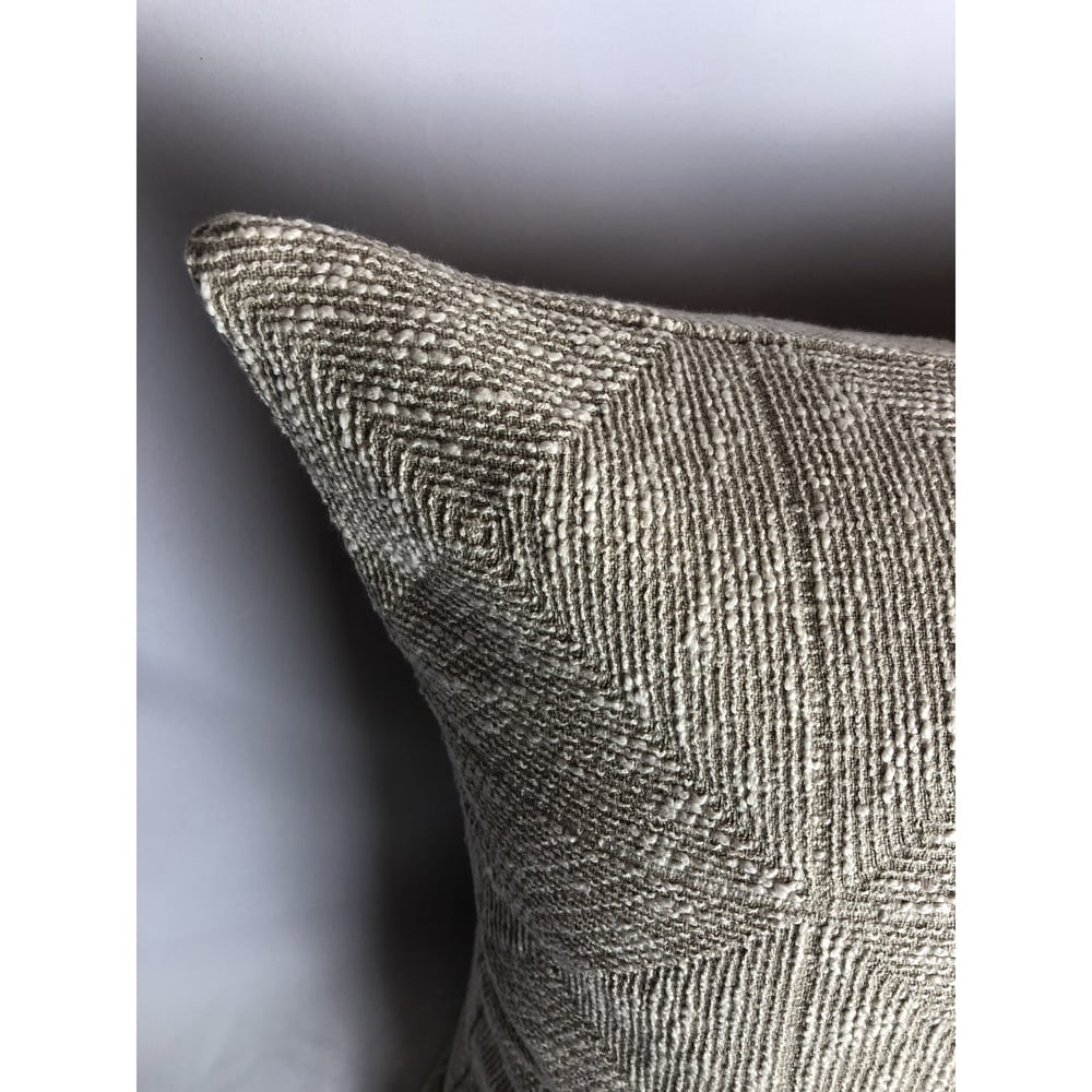 Glant Designer Transitional Texture Fabric Pillow
