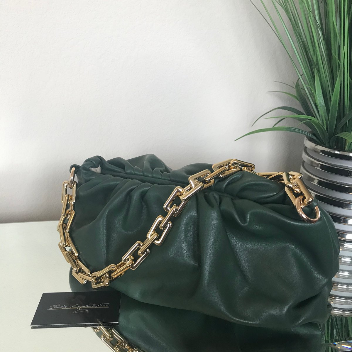 Clouded Clutch