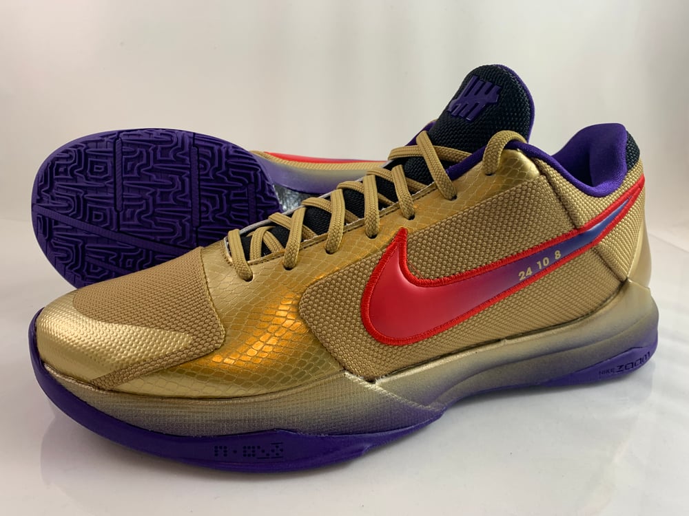 Image of Undefeated x Nike Kobe V "Hall of Fame" DA6809-700