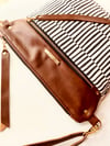 B&W stripes crossbody 