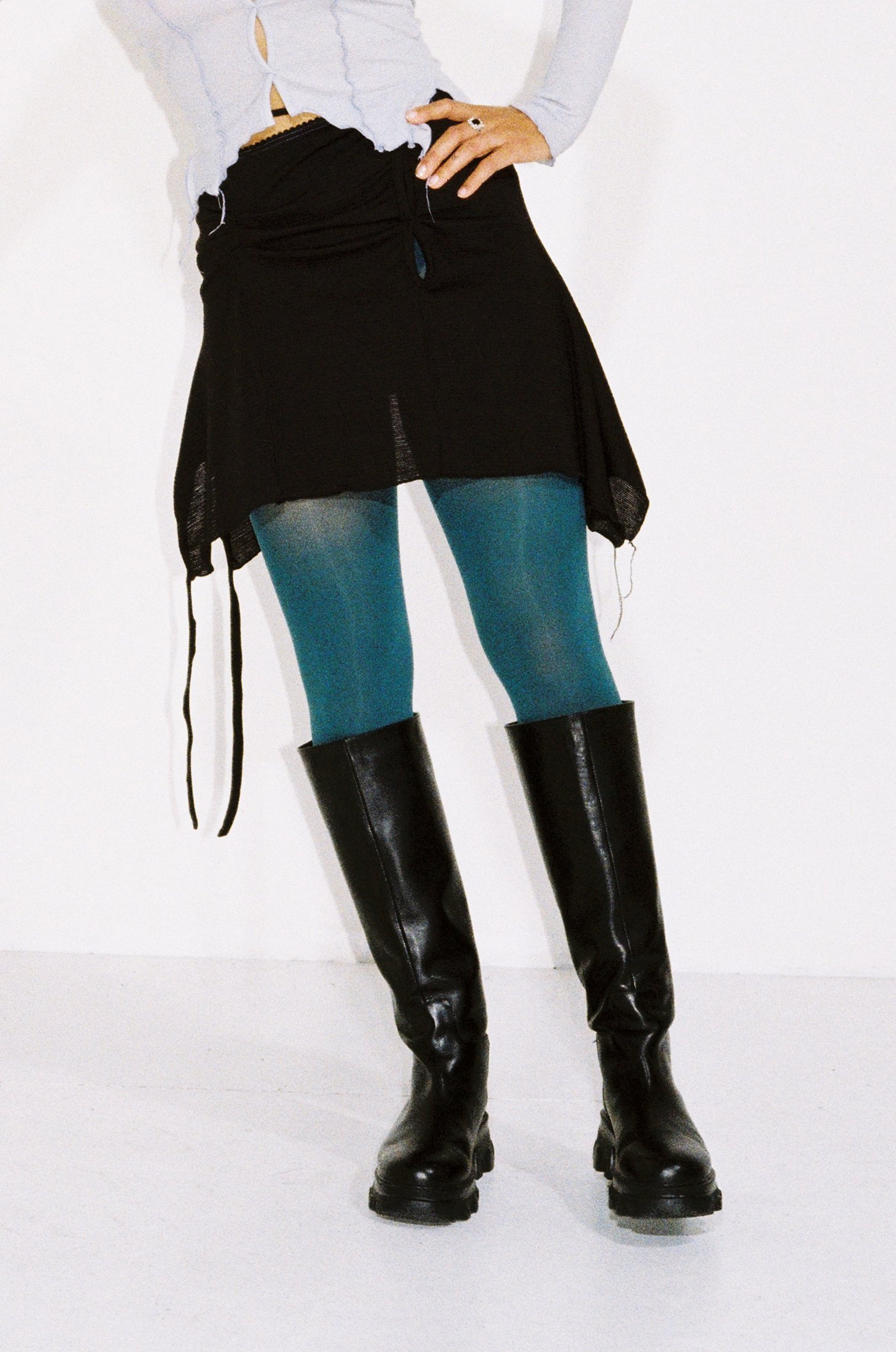 Image of No. 24 / Leisure Mini - Black