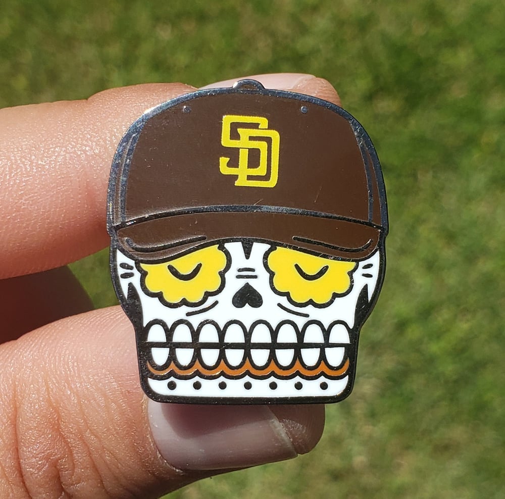 SD Calavera Enamel Pin