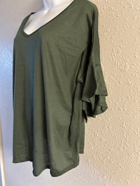 Image 7 of New 2X Jennifer Lawrence Layered Sleeve top #571*8