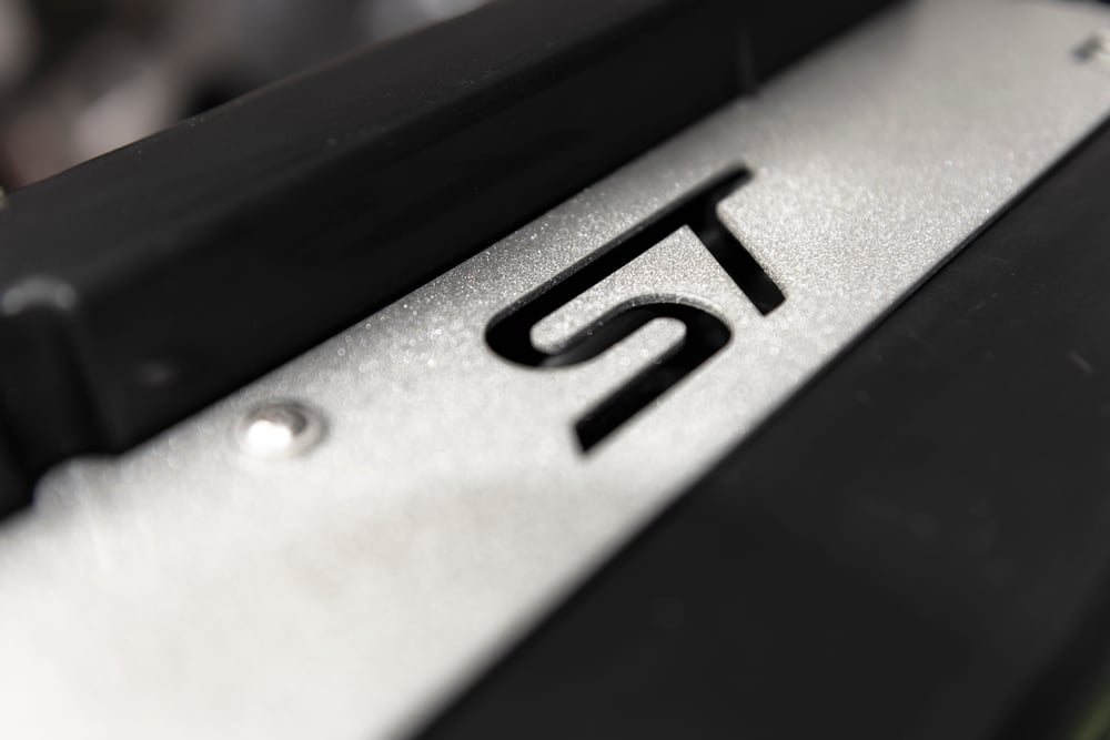 V2 - ST Logo - Fiesta ST150, Mondeo MK3 1.8, 2.0 - MK Attack Spark Plug Cover ©